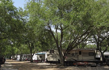 Lafayette KOA Holiday Photo